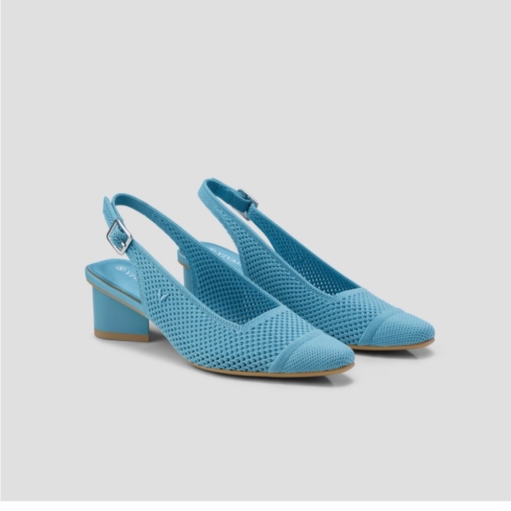 NWOT Vivaia Leah 2.0 Sling Back Sandal Pointed Toe Heels